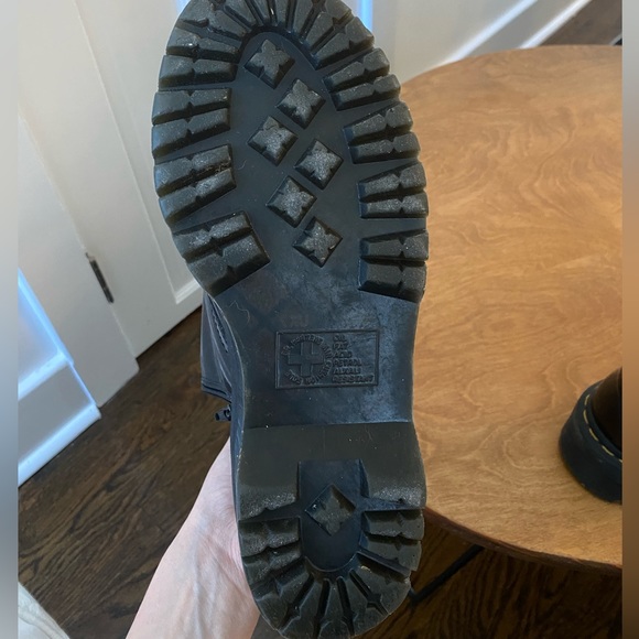 BLACK// JADON// DOC MARTENS - Picture 3 of 4